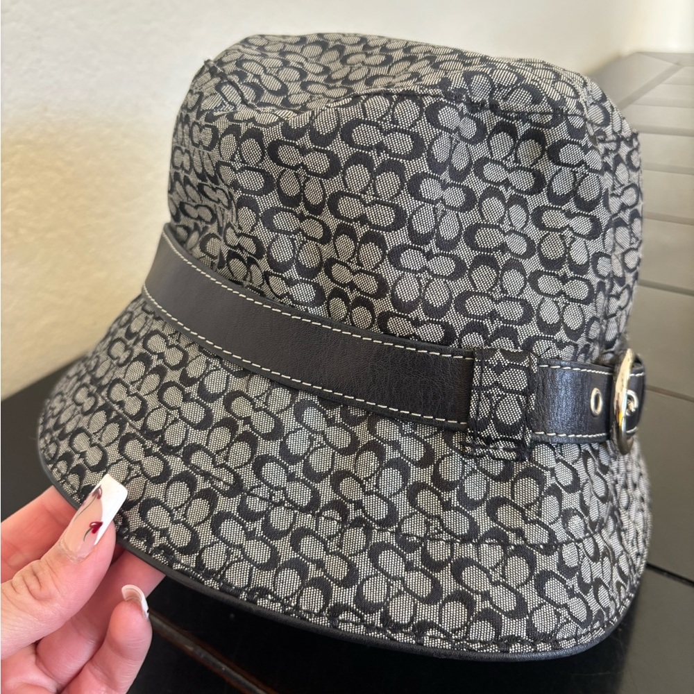 Coach Bucket Hat - Picture 4 of 6